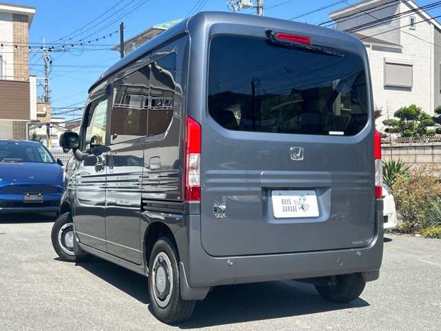 Honda N-VAN 8