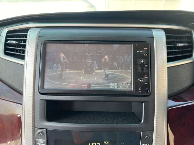 Toyota Vellfire 12