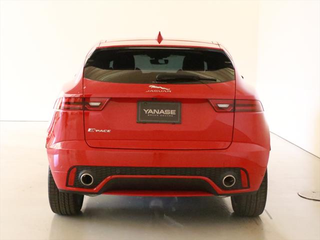 Jaguar E-Pace 4