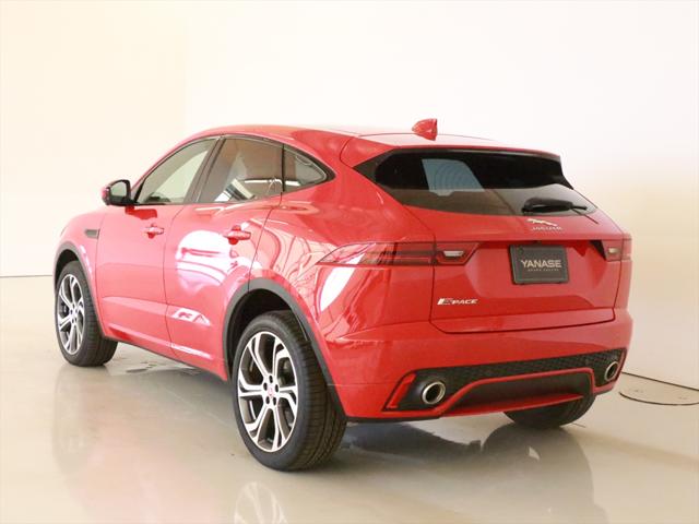 Jaguar E-Pace 5