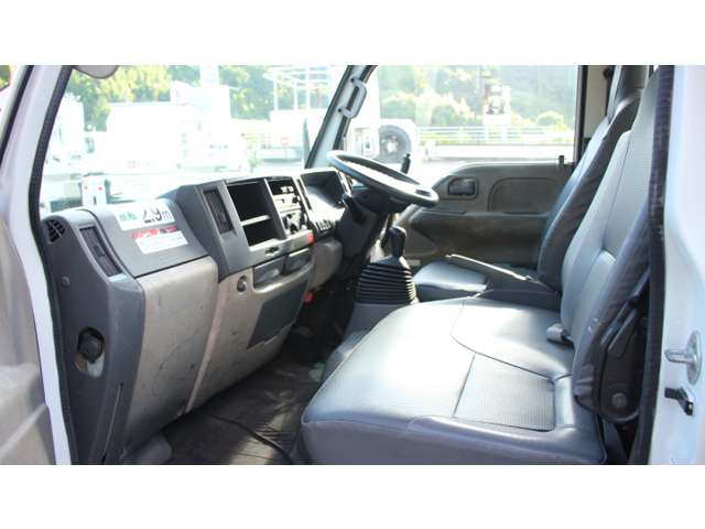 Isuzu Elf 11