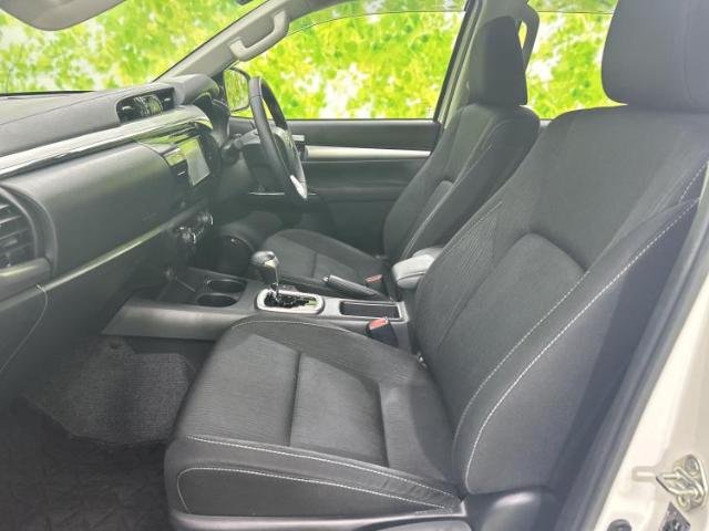 Toyota Hilux 8