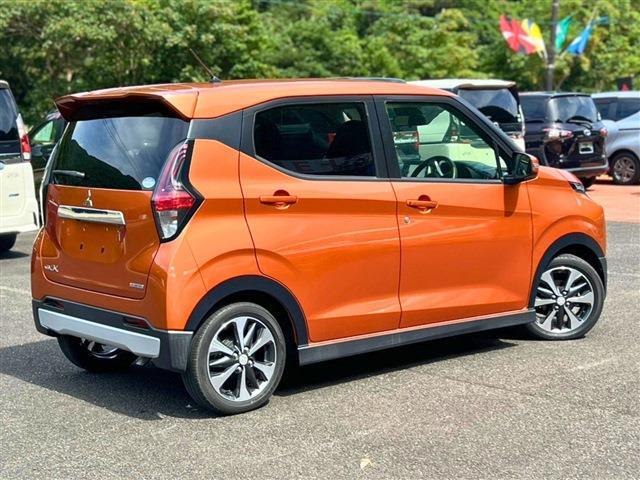 Mitsubishi eK X 7