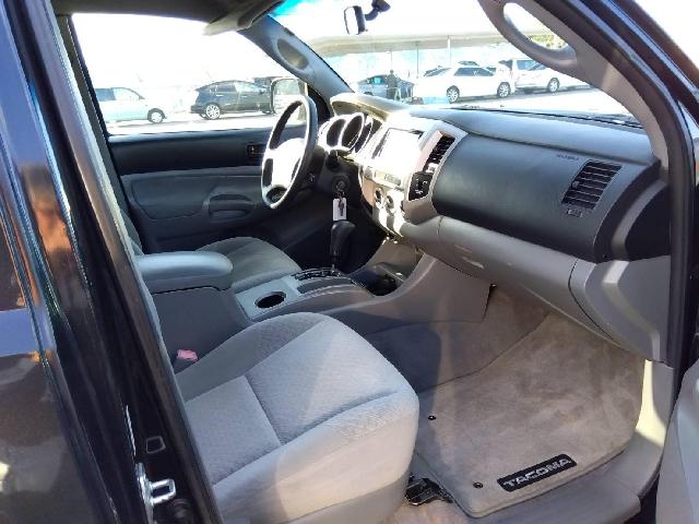 Toyota Tacoma 3