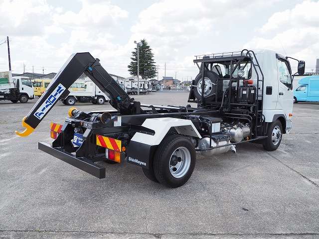 Mitsubishi Fuso Fighter 2