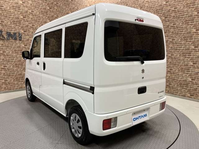 Suzuki Every 11