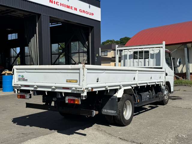 Mitsubishi Fuso Canter 7