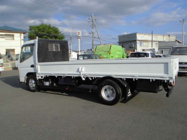Mitsubishi Fuso Canter 7
