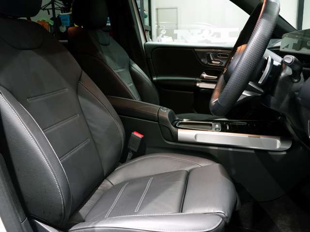 Mercedes-Benz GLB 11