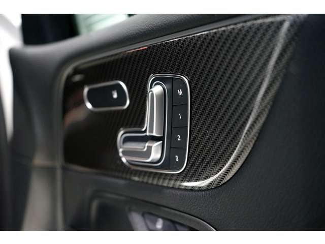 Mercedes-Benz GLB 12