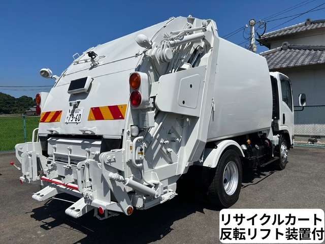 Isuzu Elf 8