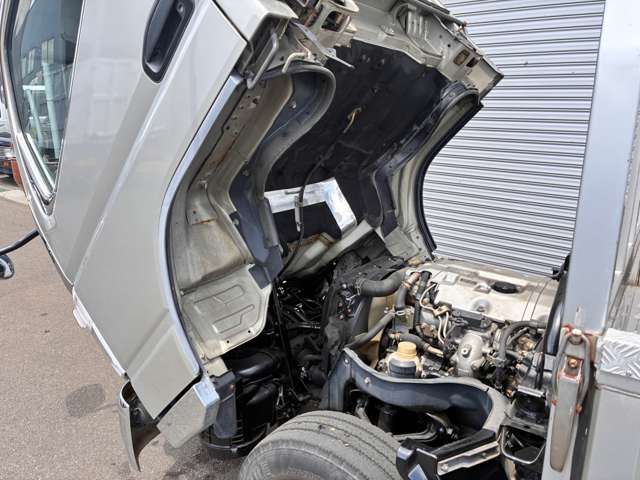 Mitsubishi Fuso Canter 7