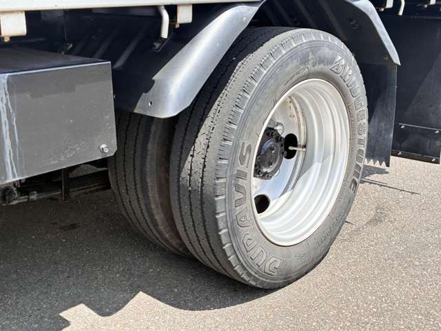 Mitsubishi Fuso Canter 10