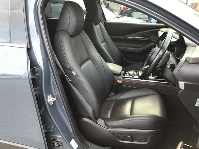 Mazda CX-30 9