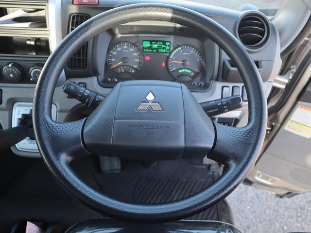 Mitsubishi Fuso Canter 4