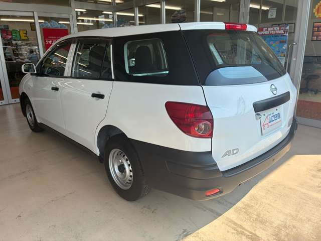 Nissan AD 11