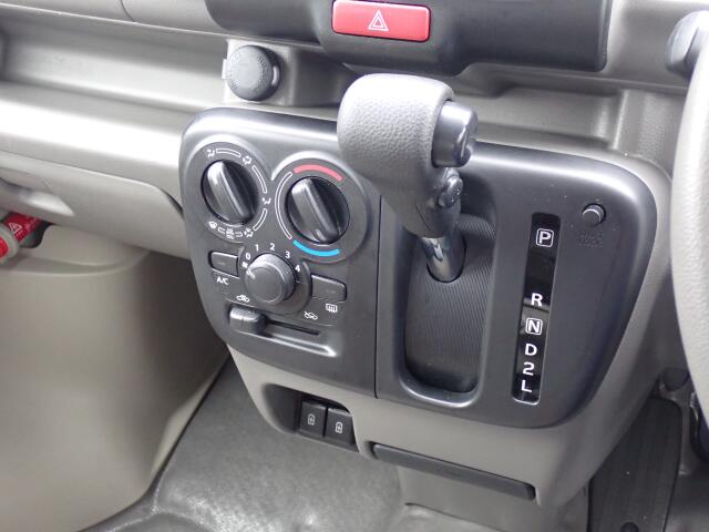 Suzuki Every 11