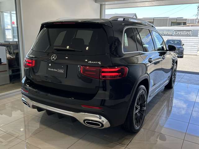 Mercedes-Benz GLB 8
