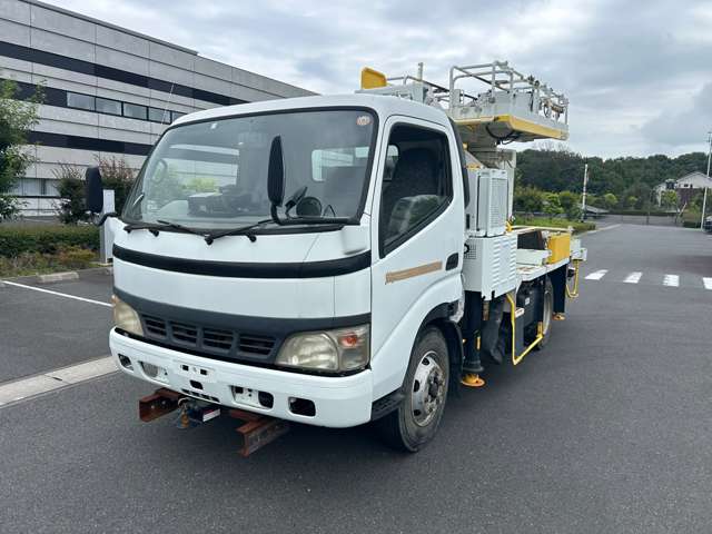 Hino Dutro 2