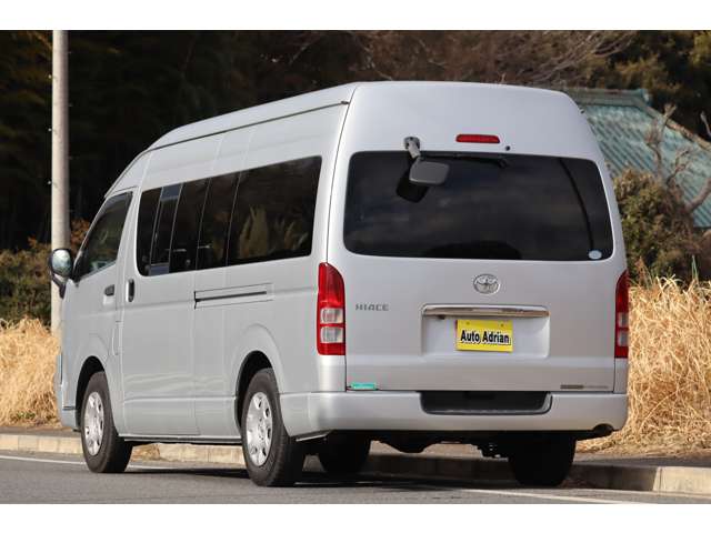 Toyota Hiace Van 3