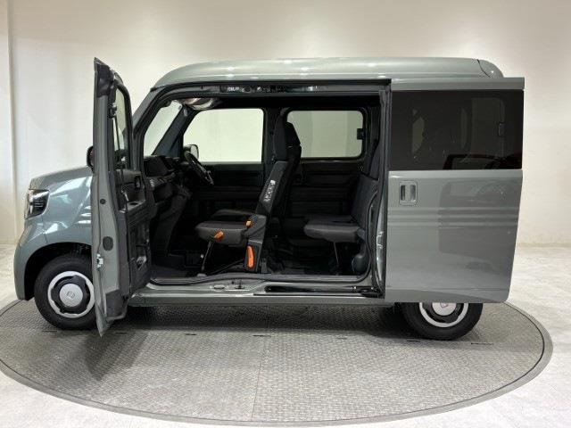 Honda N-VAN 12