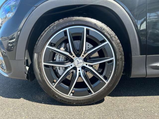 Mercedes-Benz GLB 12