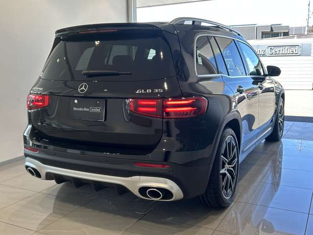 Mercedes-Benz GLB 8