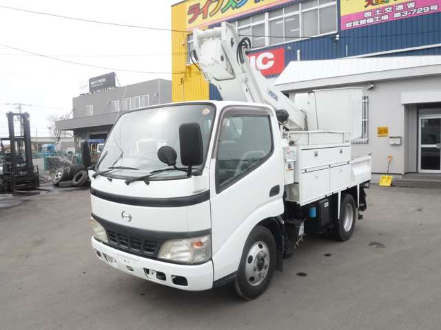Hino Dutro 3