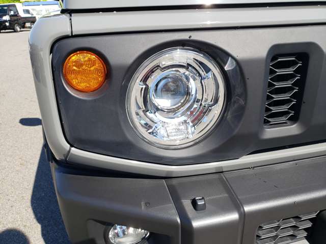 Suzuki Jimny 12