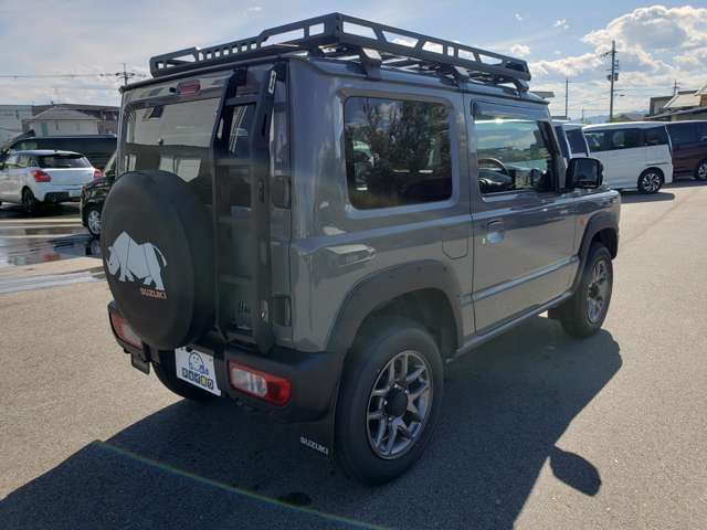 Suzuki Jimny 6