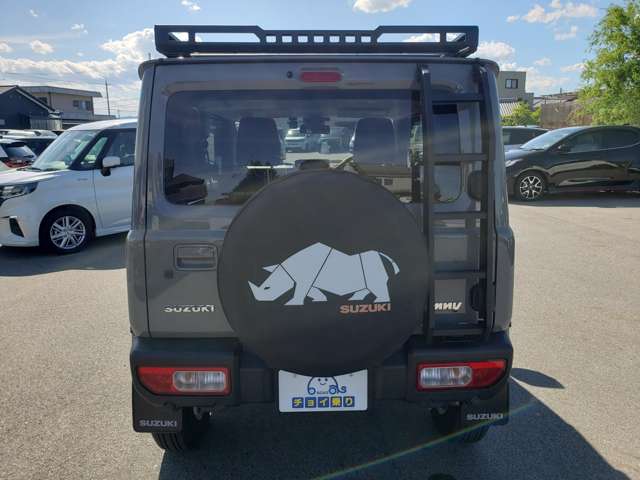 Suzuki Jimny 7