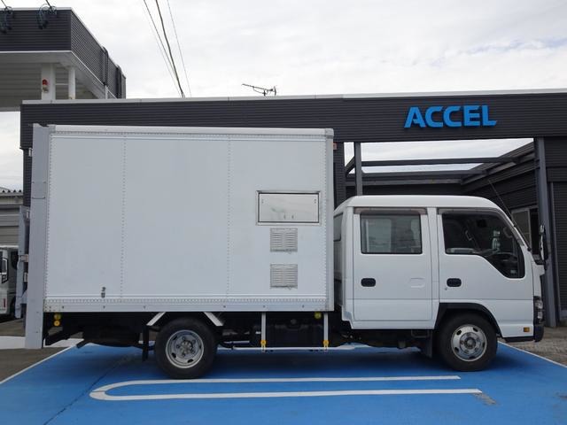Isuzu Elf 11
