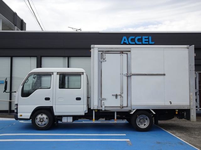 Isuzu Elf 8