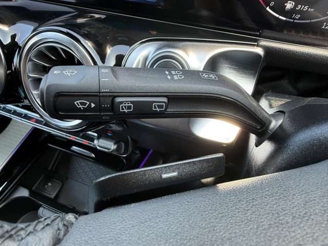 Mercedes-Benz GLB 11