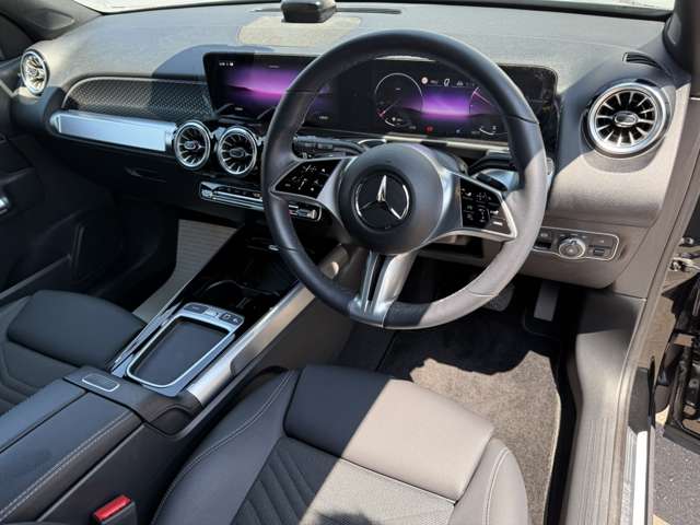 Mercedes-Benz GLB 6