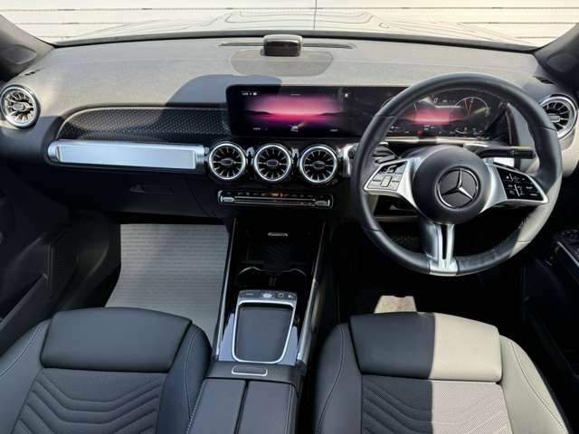 Mercedes-Benz GLB 7
