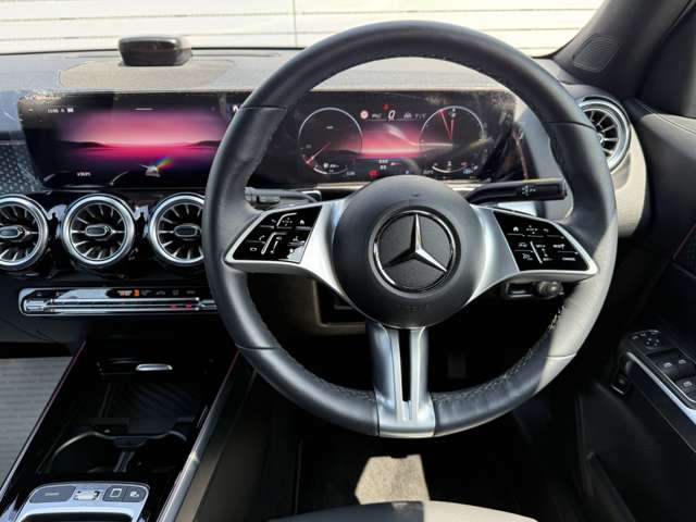 Mercedes-Benz GLB 8