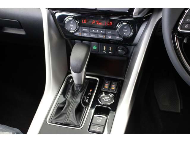 Mitsubishi Eclipse Cross 11