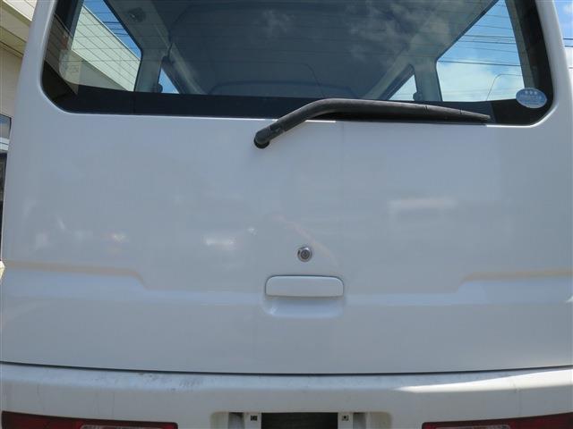 Mitsubishi Minicab Van 11