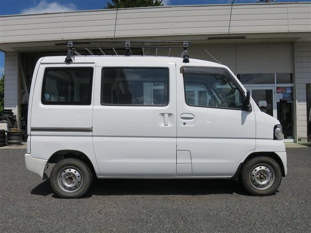 Mitsubishi Minicab Van 4