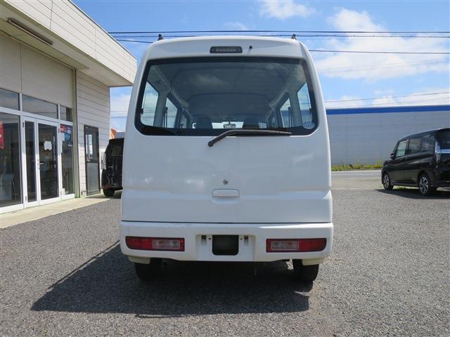 Mitsubishi Minicab Van 6