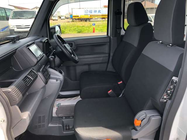 Honda N-VAN 11