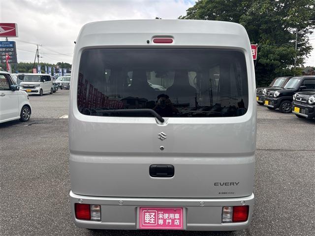 Suzuki Every 12