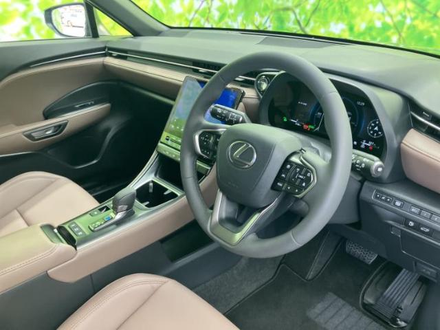 Lexus LBX 7