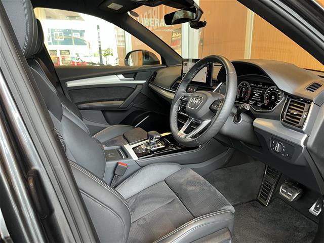 Audi Q5 Sportback 7