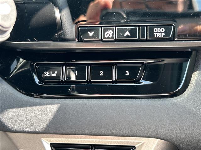 Lexus RX 11