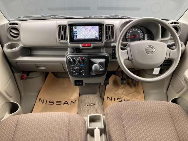 Nissan NV100 Clipper 4