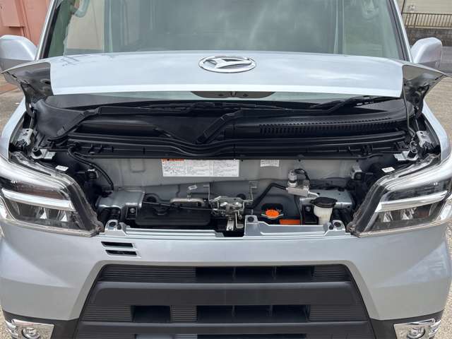 Daihatsu Hijet Cargo 8