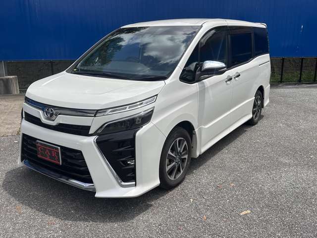 Toyota Voxy 6