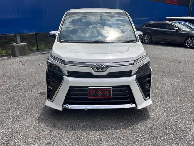Toyota Voxy 7